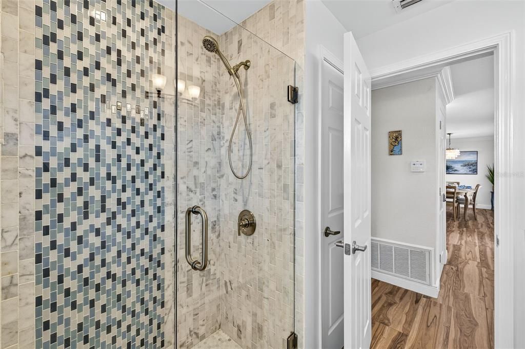 : $645,000 (3 beds, 2 baths, 1526 Square Feet)
