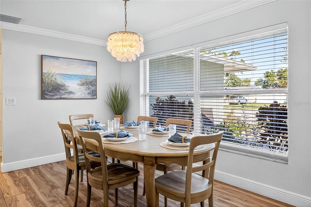 : $645,000 (3 beds, 2 baths, 1526 Square Feet)