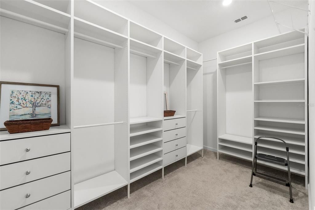 En Venta: $352,800 (4 camas, 3 baños, 1947 Pies cuadrados)