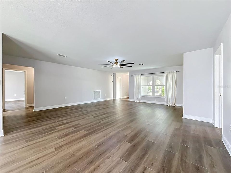 En Venta: $459,000 (3 camas, 2 baños, 1573 Pies cuadrados)