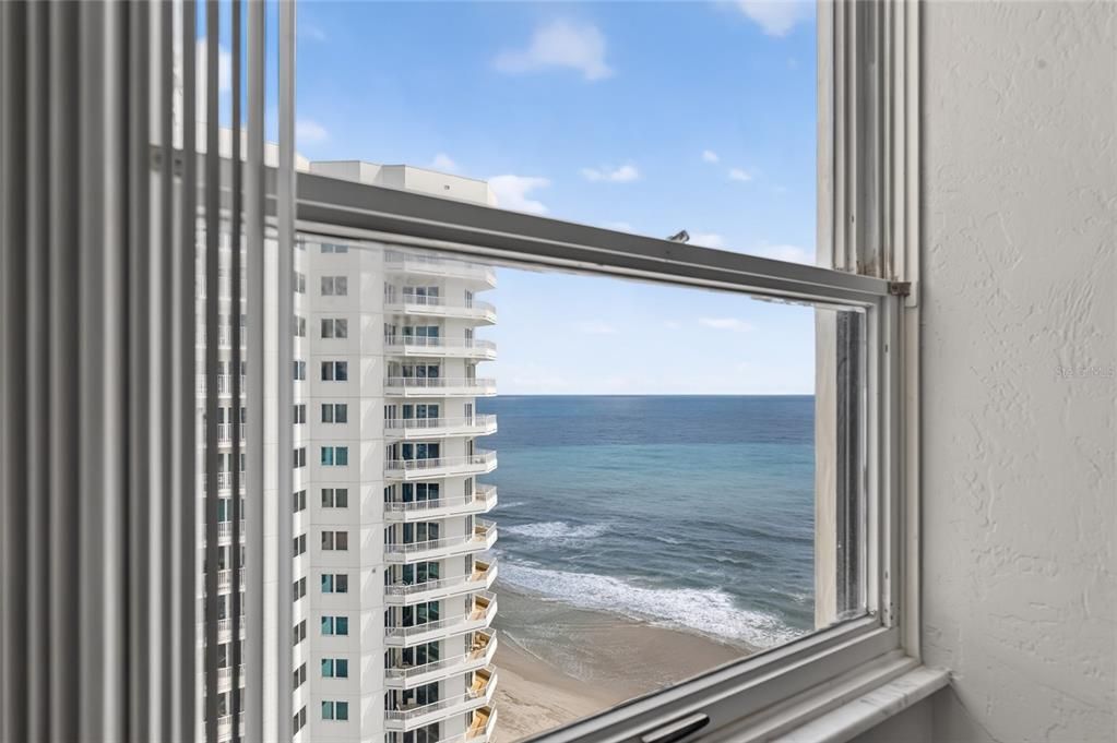 En Venta: $399,900 (3 camas, 3 baños, 1458 Pies cuadrados)