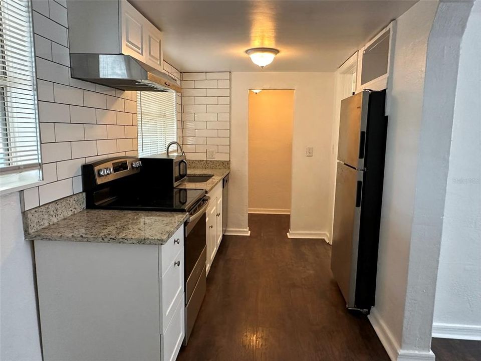 В аренду: $1,450 (1 спален, 1 ванн, 1190 Квадратных фут)