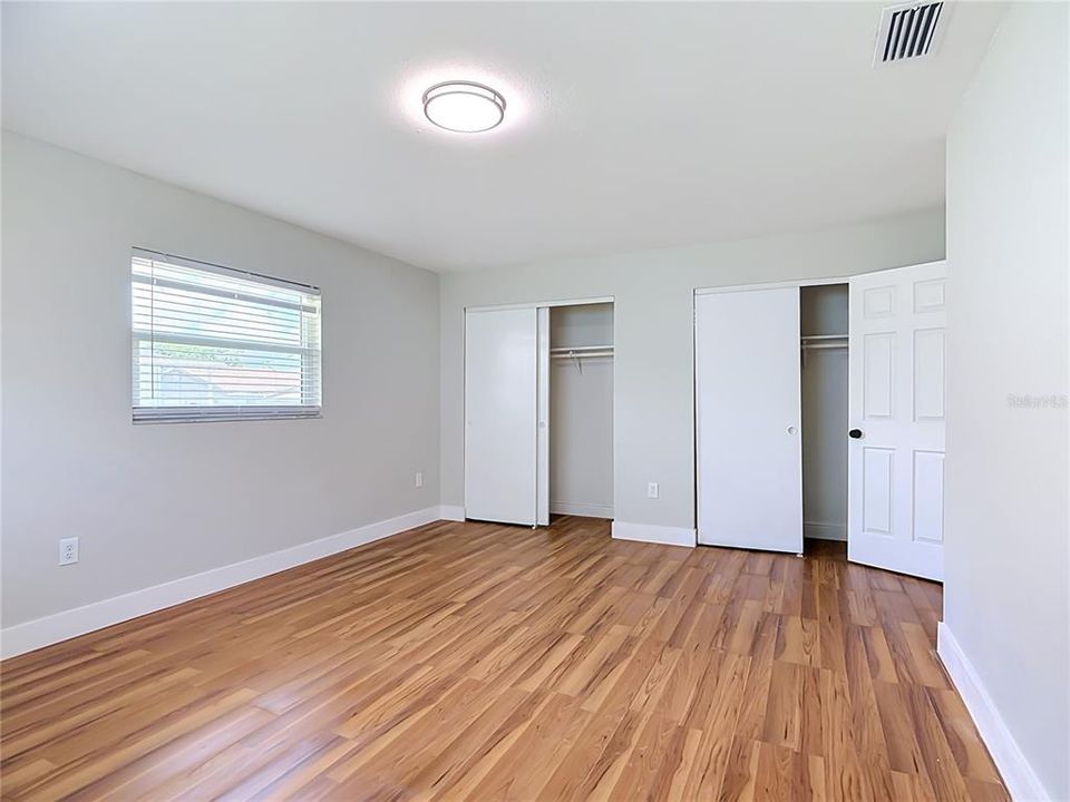 For Sale: $319,900 (3 beds, 2 baths, 1604 Square Feet)