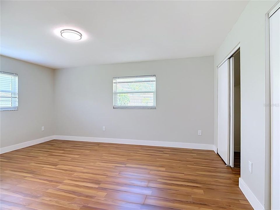 For Sale: $319,900 (3 beds, 2 baths, 1604 Square Feet)