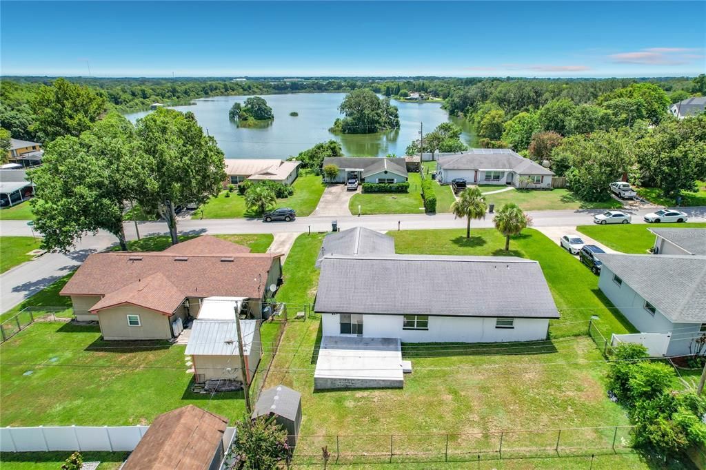 For Sale: $319,900 (3 beds, 2 baths, 1604 Square Feet)