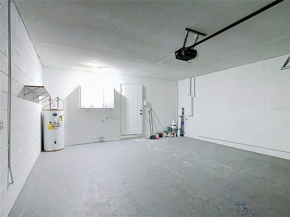 For Sale: $319,900 (3 beds, 2 baths, 1604 Square Feet)