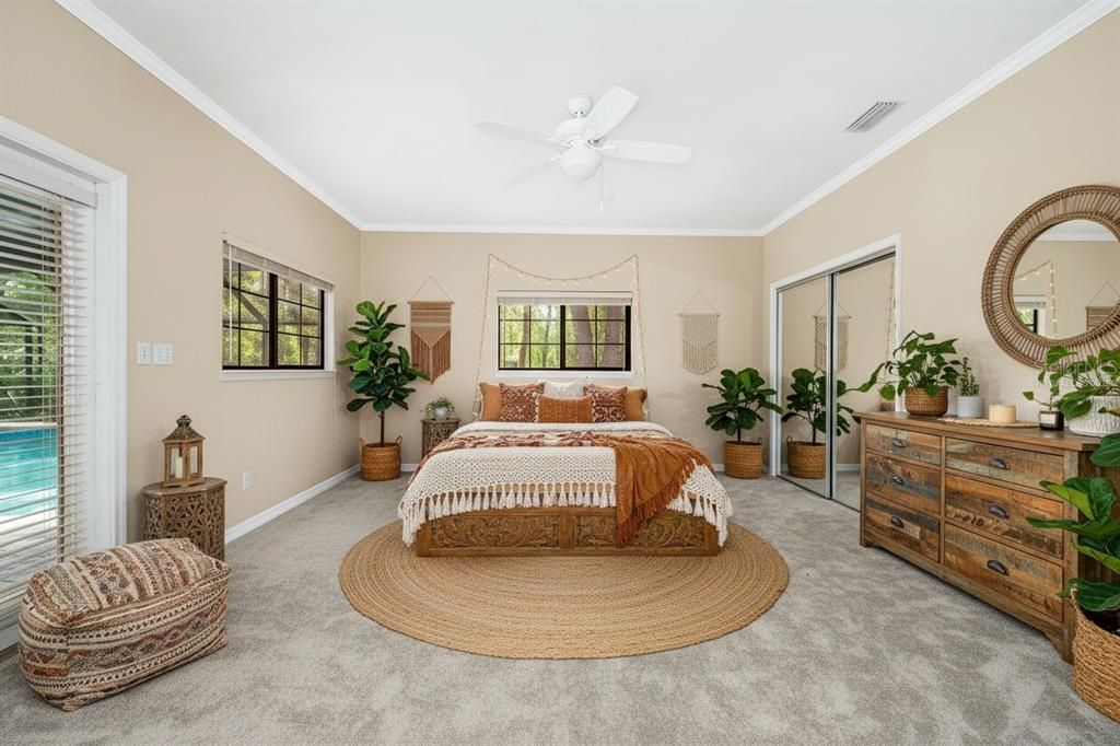 En Venta: $729,900 (4 camas, 2 baños, 2630 Pies cuadrados)