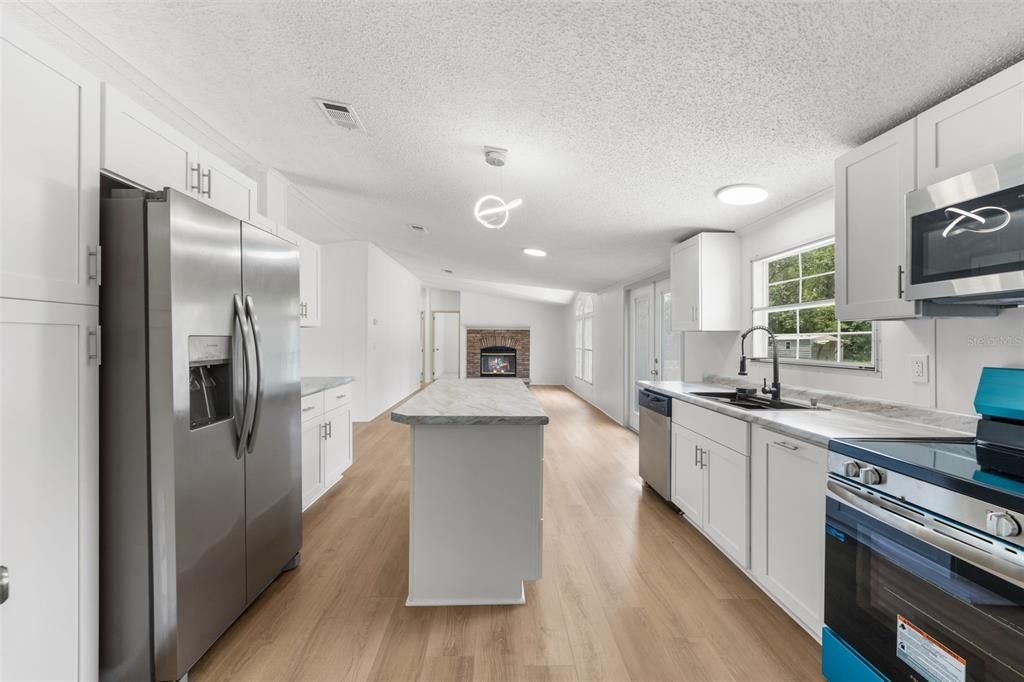 For Sale: $269,838 (4 beds, 2 baths, 2052 Square Feet)