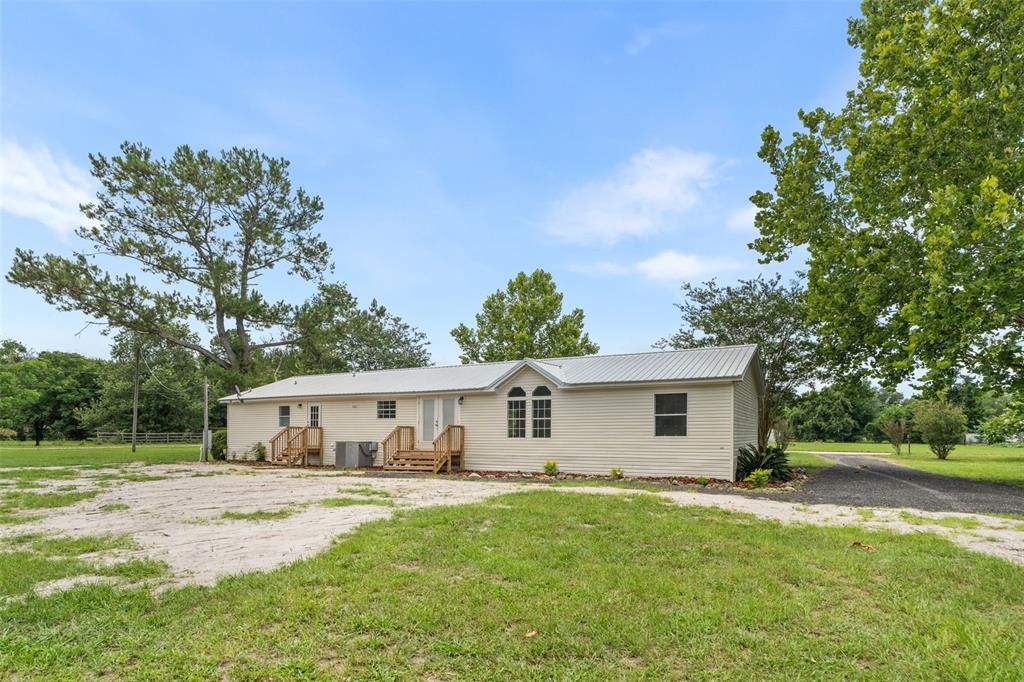 For Sale: $269,838 (4 beds, 2 baths, 2052 Square Feet)