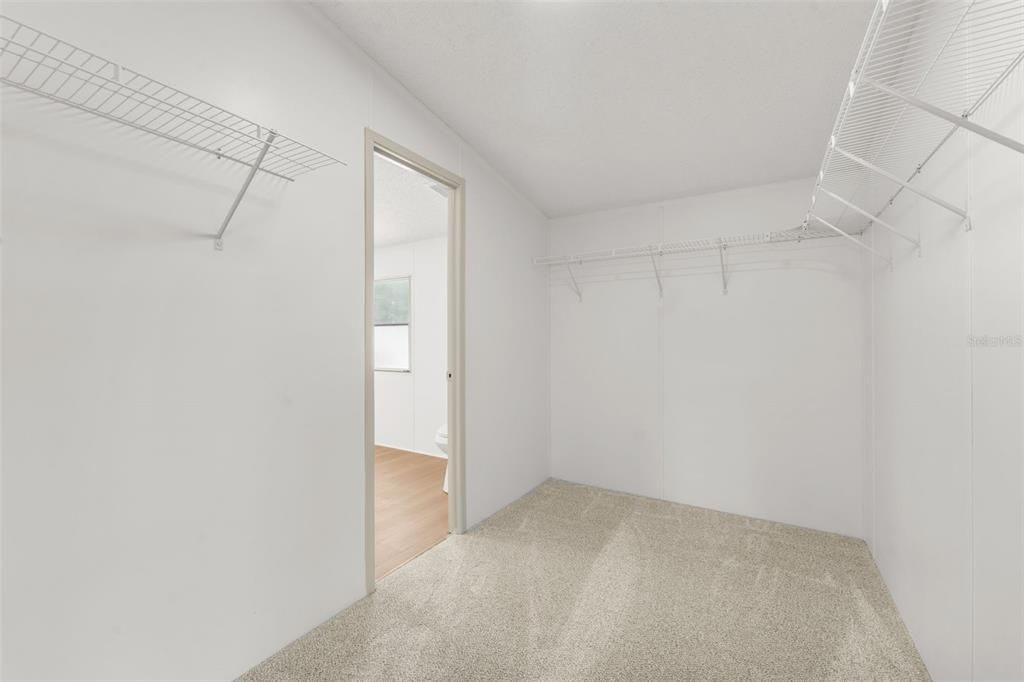 For Sale: $269,838 (4 beds, 2 baths, 2052 Square Feet)