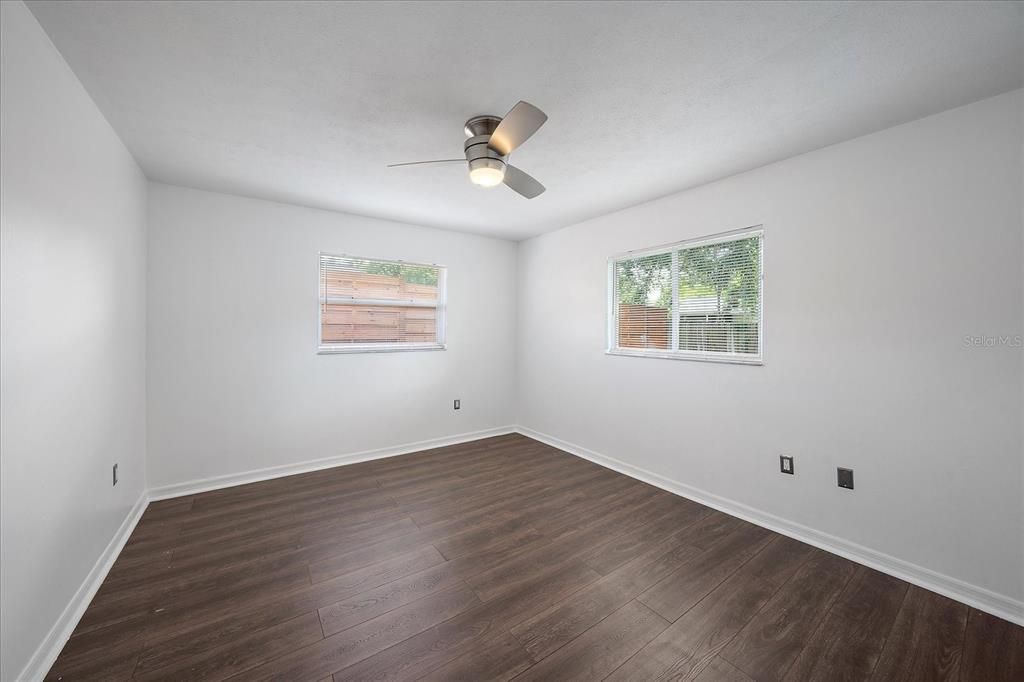 For Rent: $2,000 (2 beds, 1 baths, 1059 Square Feet)