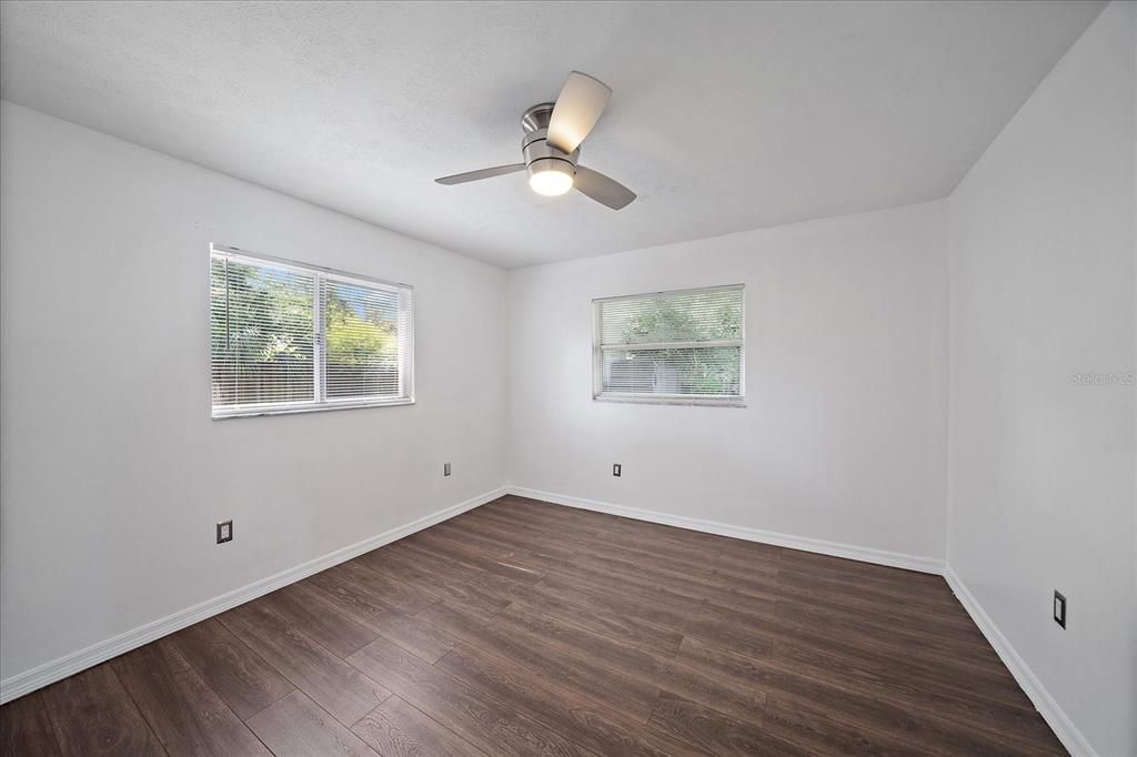 For Rent: $2,000 (2 beds, 1 baths, 1059 Square Feet)