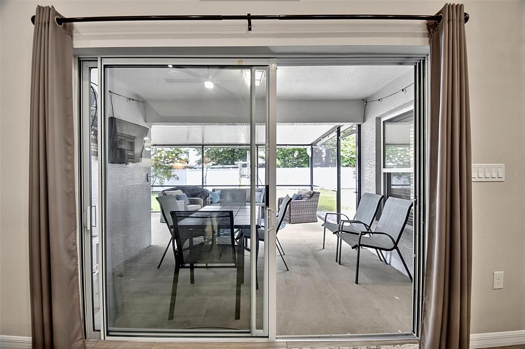 На продажу: $429,900 (4 спален, 3 ванн, 2465 Квадратных фут)