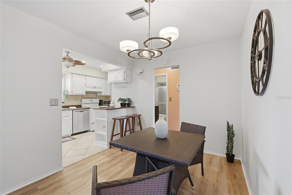 For Sale: $238,000 (2 beds, 2 baths, 1361 Square Feet)