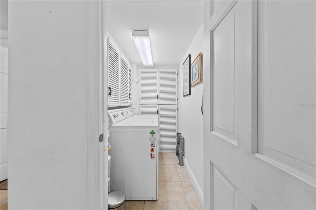 На продажу: $899,000 (4 спален, 2 ванн, 2868 Квадратных фут)