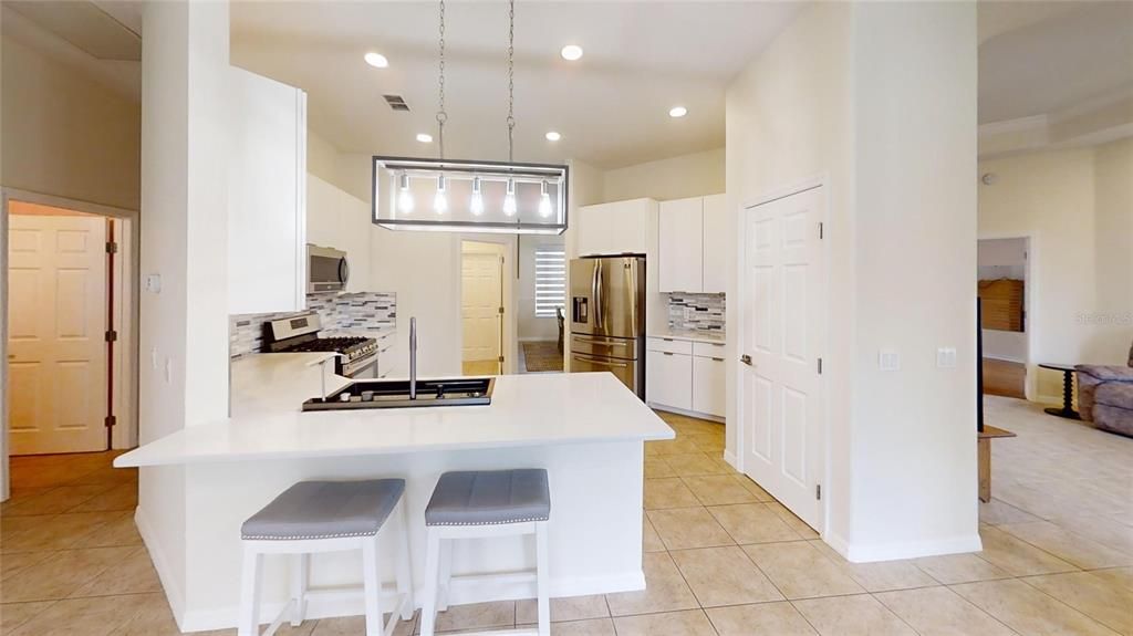 For Sale: $399,900 (3 beds, 2 baths, 2275 Square Feet)