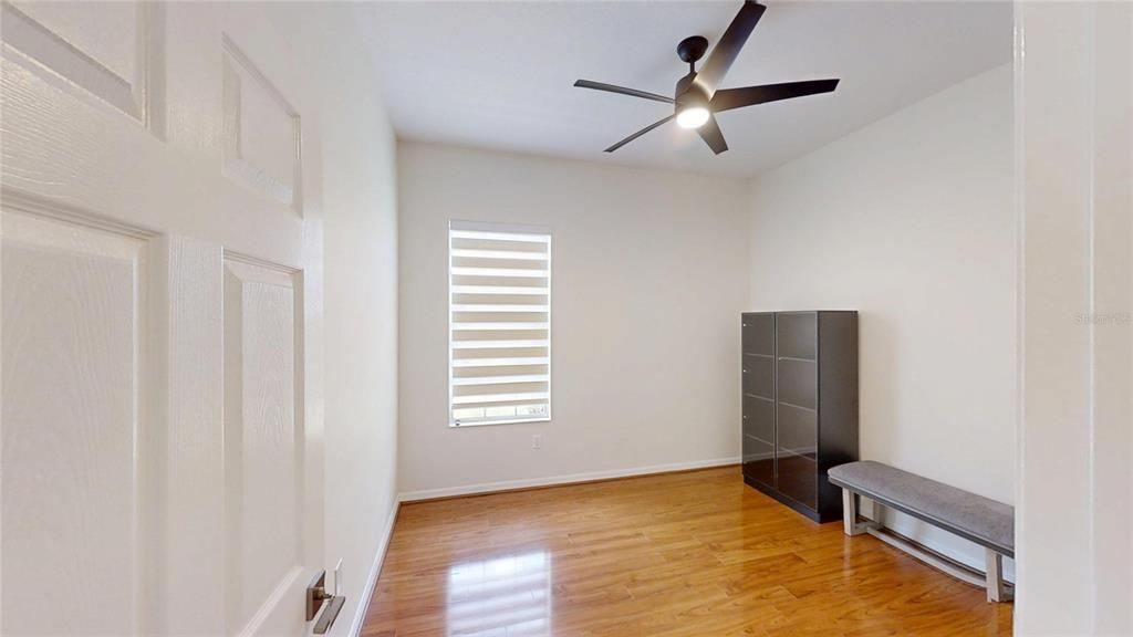 For Sale: $399,900 (3 beds, 2 baths, 2275 Square Feet)