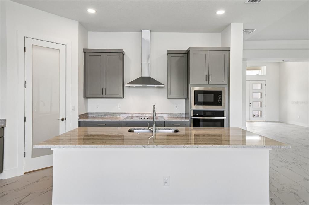 For Sale: $860,954 (3 beds, 3 baths, 3174 Square Feet)