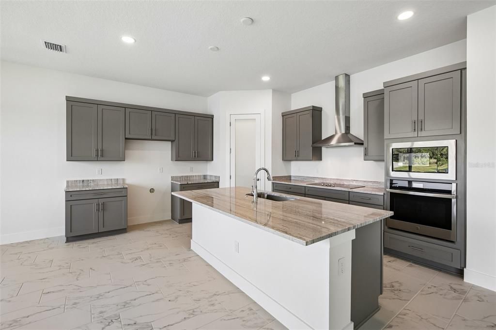 For Sale: $860,954 (3 beds, 3 baths, 3174 Square Feet)
