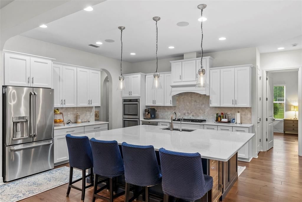 For Sale: $1,299,000 (4 beds, 4 baths, 4468 Square Feet)