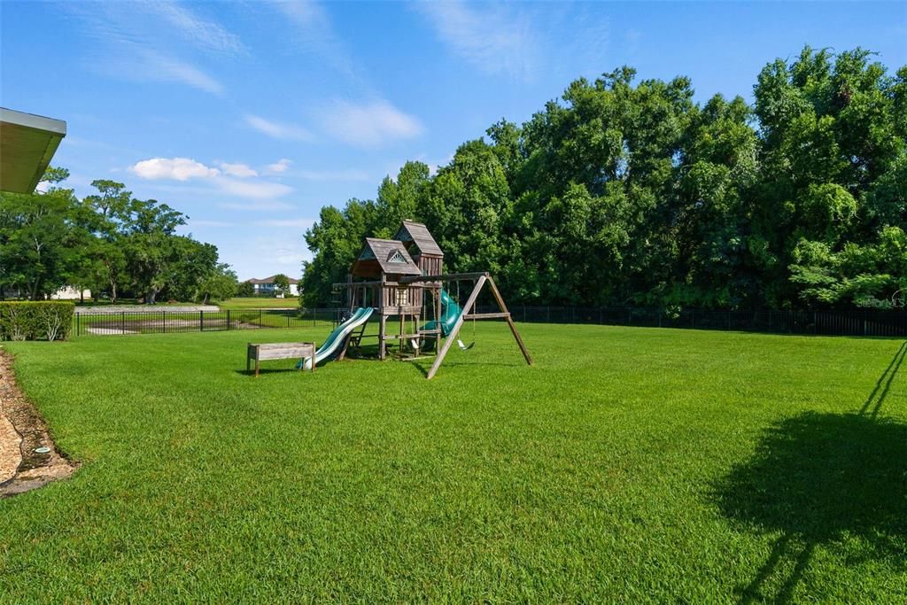 For Sale: $1,299,000 (4 beds, 4 baths, 4468 Square Feet)