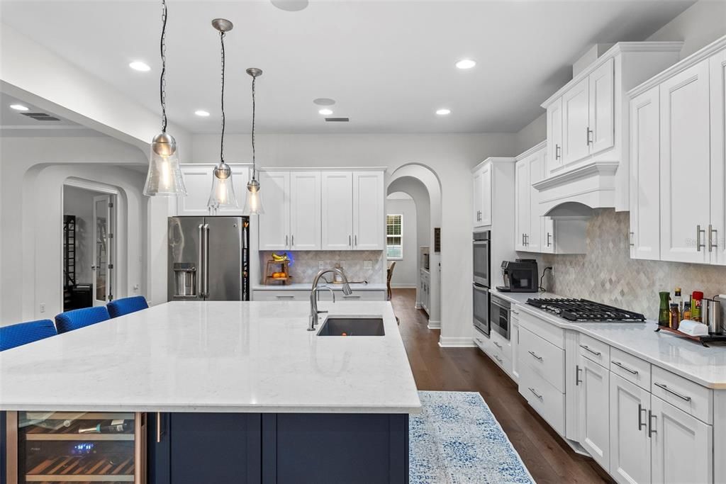 For Sale: $1,299,000 (4 beds, 4 baths, 4468 Square Feet)