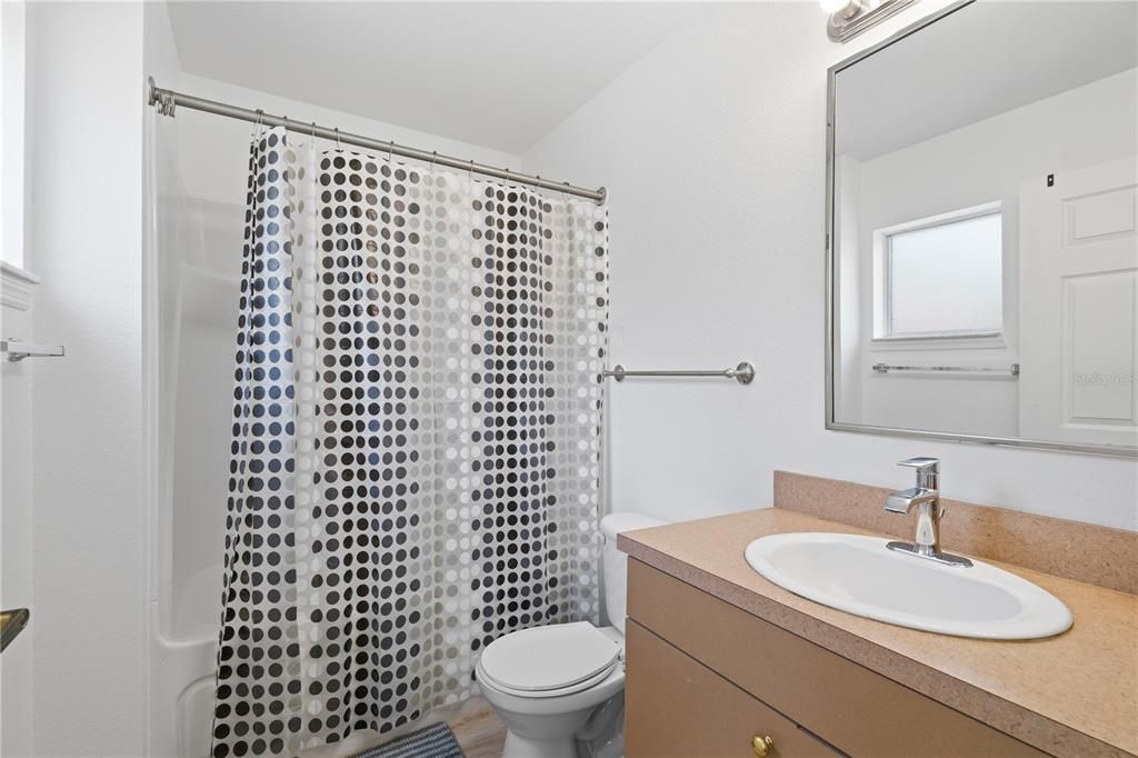 For Sale: $359,000 (4 beds, 4 baths, 1530 Square Feet)