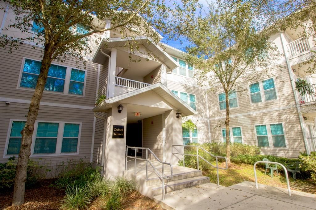 For Sale: $359,000 (4 beds, 4 baths, 1530 Square Feet)