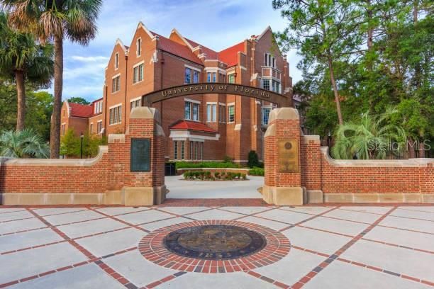 For Sale: $359,000 (4 beds, 4 baths, 1530 Square Feet)
