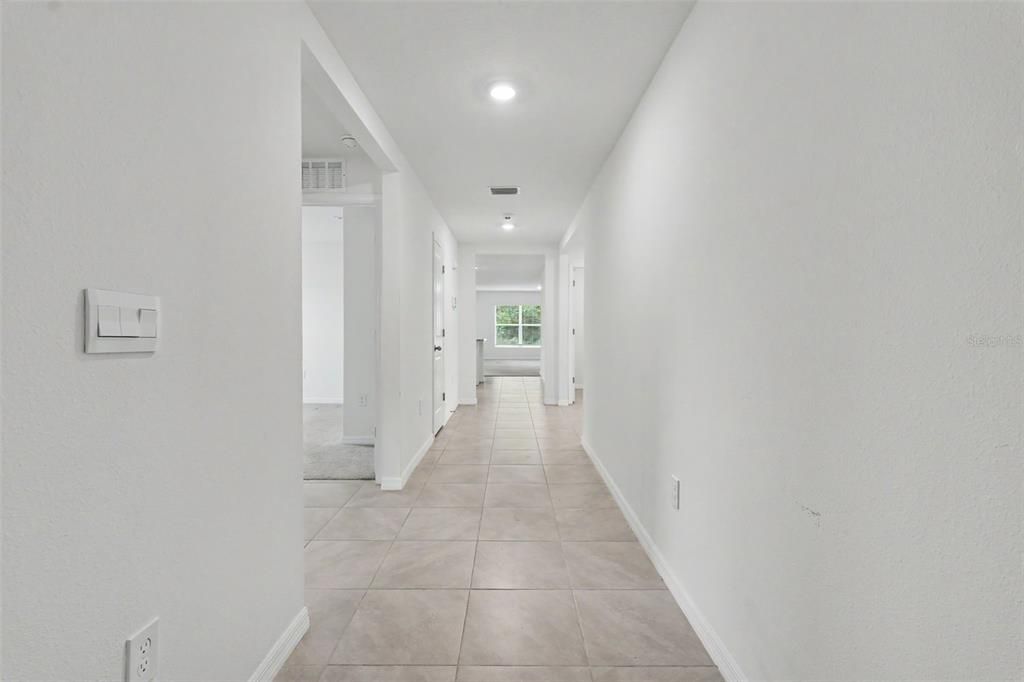 En Venta: $360,000 (4 camas, 2 baños, 1851 Pies cuadrados)