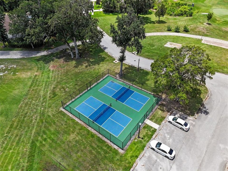 En Venta: $360,000 (4 camas, 2 baños, 1851 Pies cuadrados)