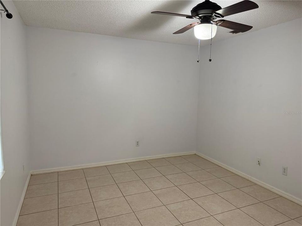 For Rent: $1,590 (2 beds, 1 baths, 1014 Square Feet)
