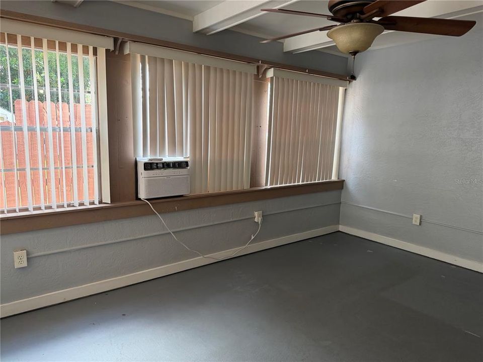 For Rent: $1,590 (2 beds, 1 baths, 1014 Square Feet)
