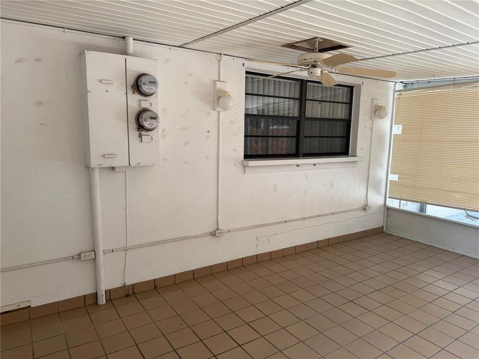 For Rent: $1,590 (2 beds, 1 baths, 1014 Square Feet)