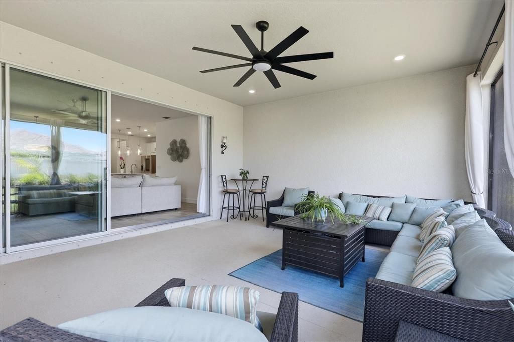 For Sale: $449,000 (3 beds, 2 baths, 1829 Square Feet)