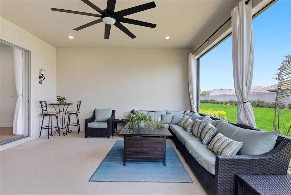 For Sale: $449,000 (3 beds, 2 baths, 1829 Square Feet)
