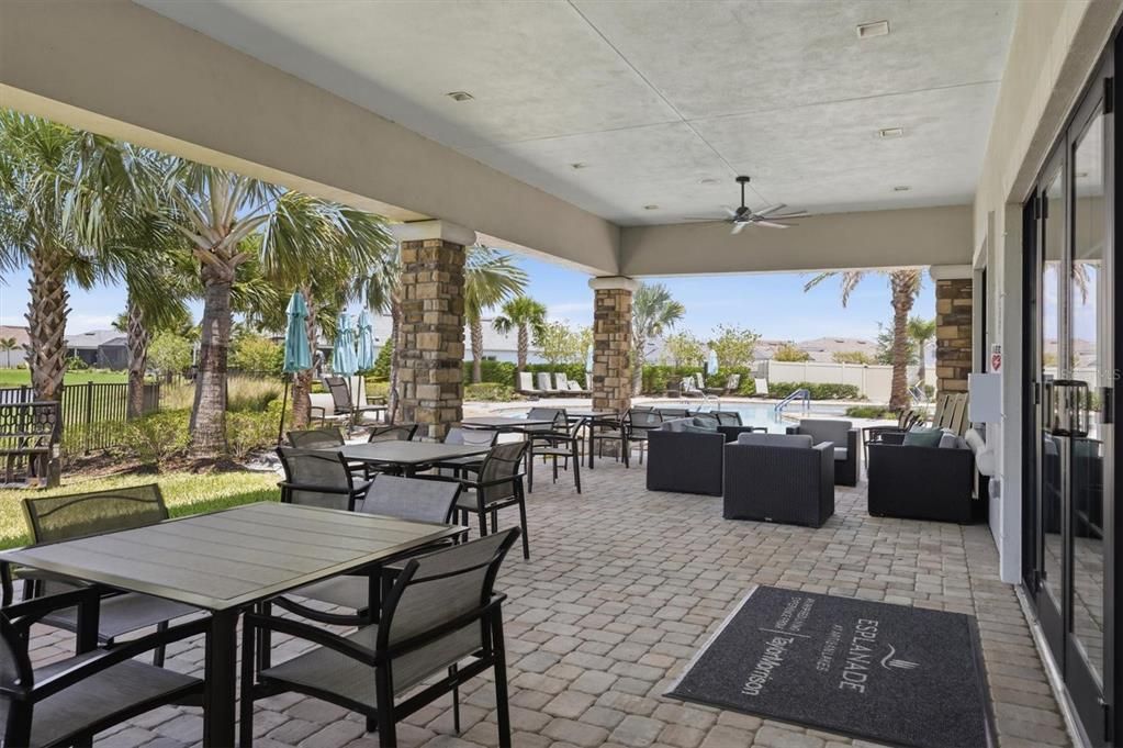 For Sale: $449,000 (3 beds, 2 baths, 1829 Square Feet)