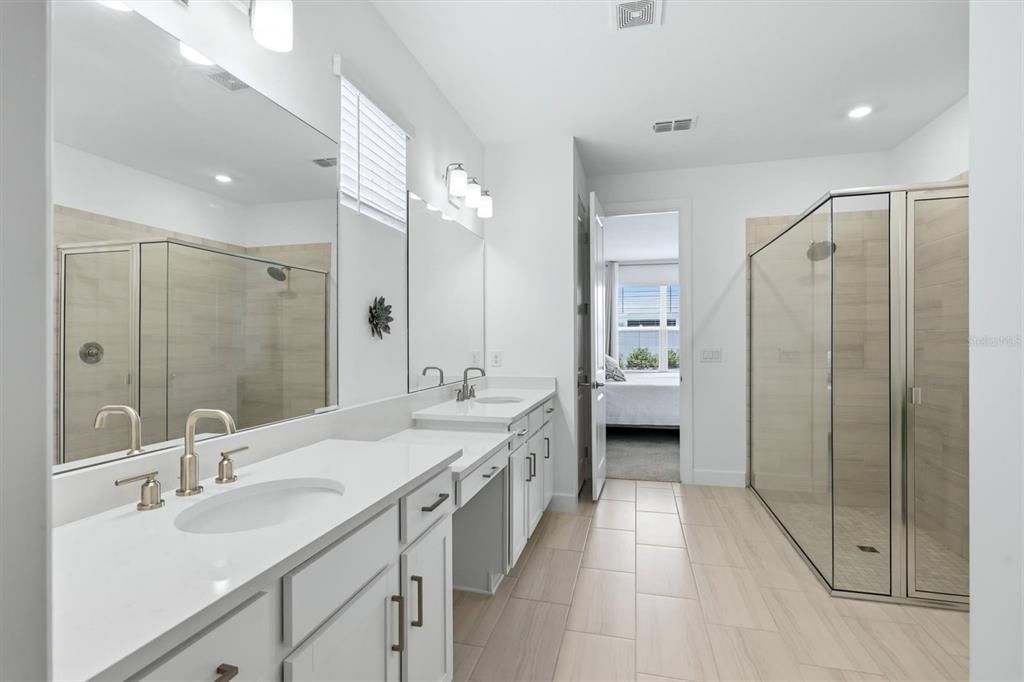 For Sale: $449,000 (3 beds, 2 baths, 1829 Square Feet)