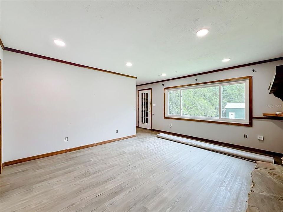 На продажу: $265,000 (3 спален, 2 ванн, 1875 Квадратных фут)