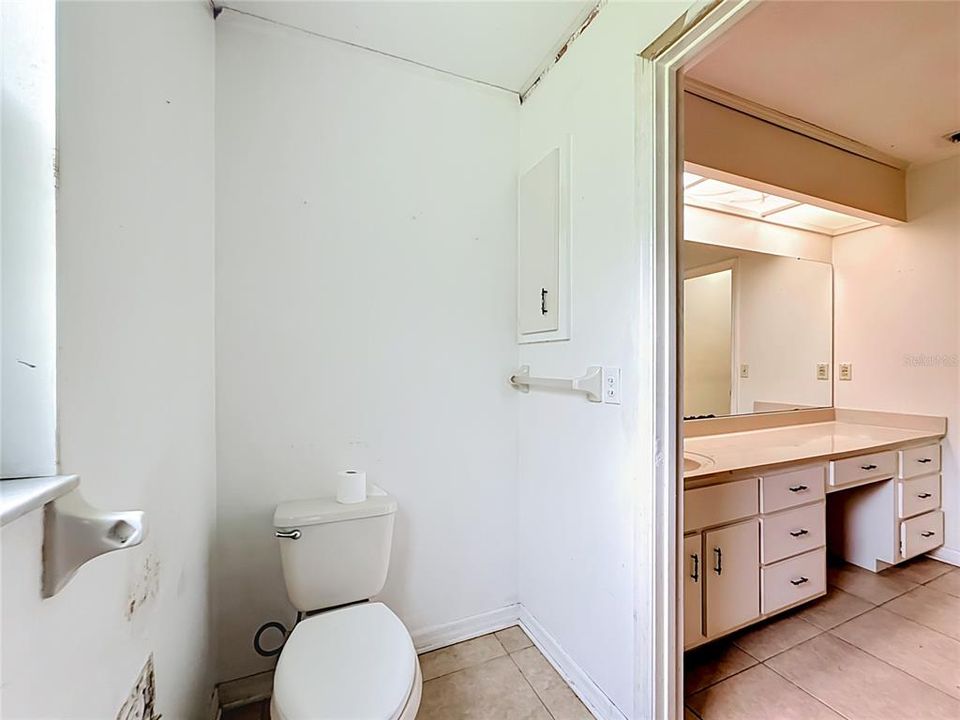 На продажу: $265,000 (3 спален, 2 ванн, 1875 Квадратных фут)