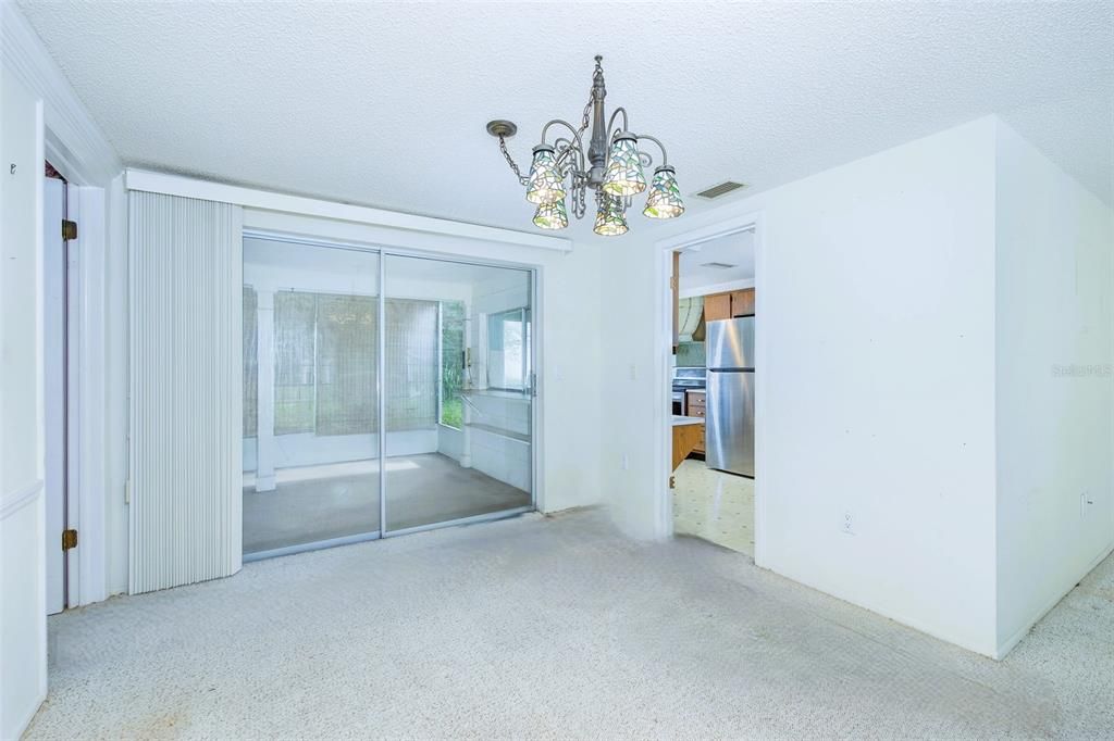 На продажу: $229,500 (2 спален, 2 ванн, 1519 Квадратных фут)