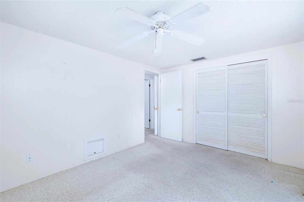 На продажу: $229,500 (2 спален, 2 ванн, 1519 Квадратных фут)