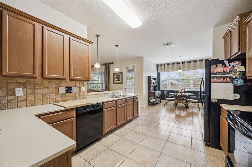 En Venta: $414,999 (3 camas, 2 baños, 1899 Pies cuadrados)