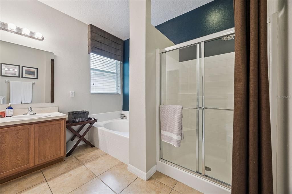 En Venta: $414,999 (3 camas, 2 baños, 1899 Pies cuadrados)