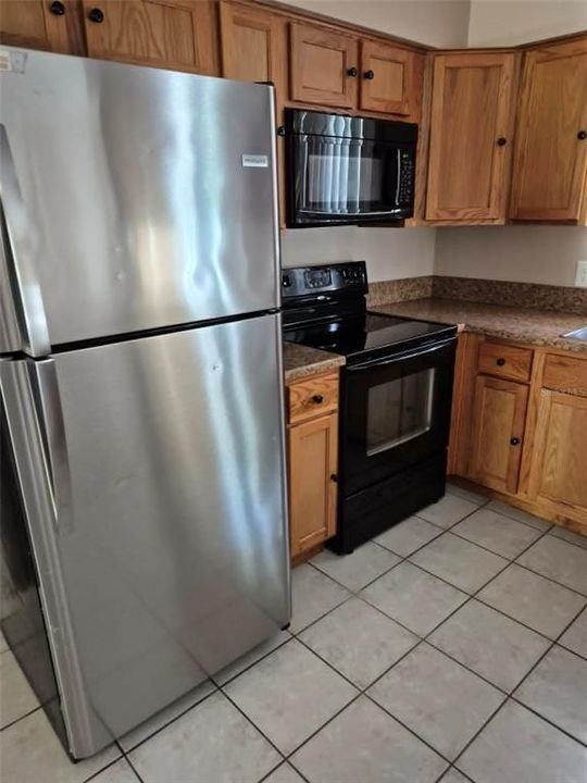 В аренду: $2,000 (3 спален, 2 ванн, 1350 Квадратных фут)