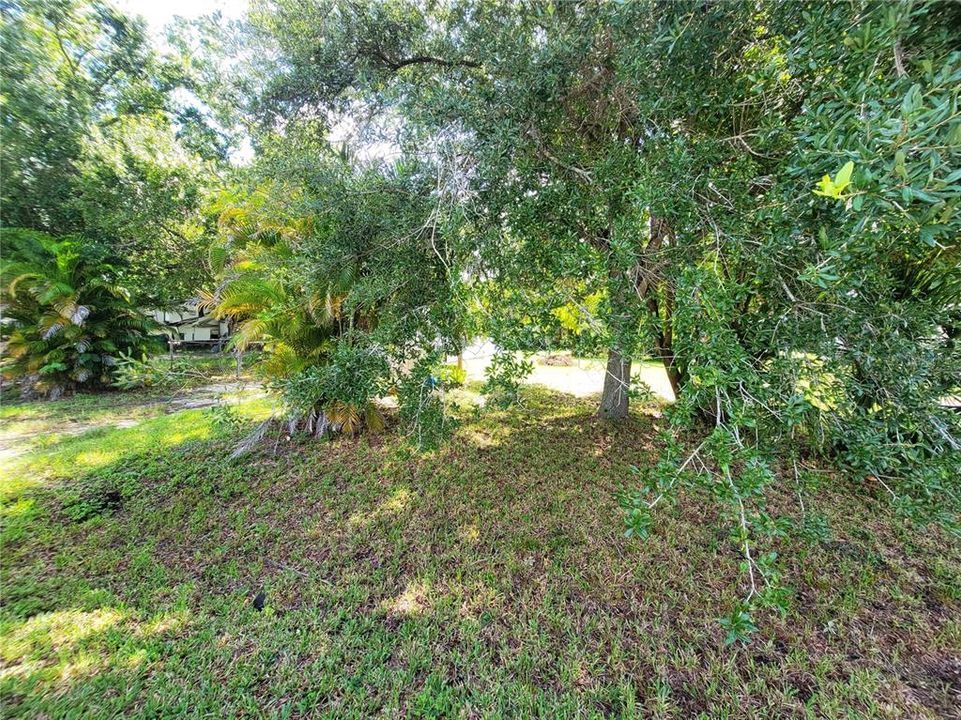 For Sale: $99,000 (2 beds, 2 baths, 728 Square Feet)