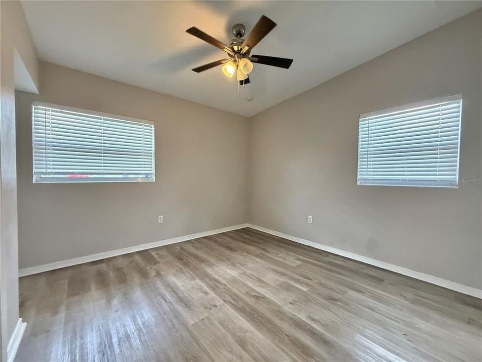 For Rent: $1,899 (3 beds, 2 baths, 1196 Square Feet)