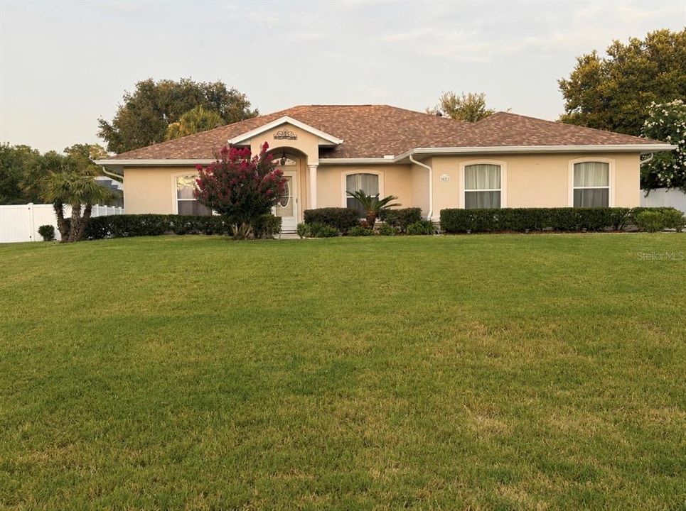 For Sale: $460,000 (3 beds, 2 baths, 1818 Square Feet)
