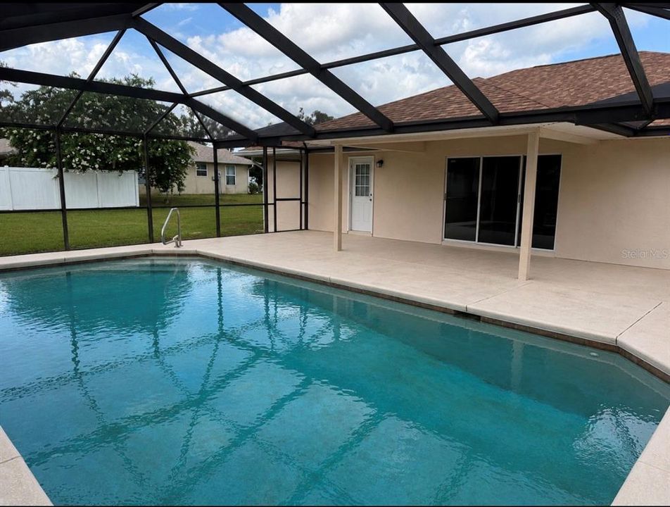 For Sale: $460,000 (3 beds, 2 baths, 1818 Square Feet)