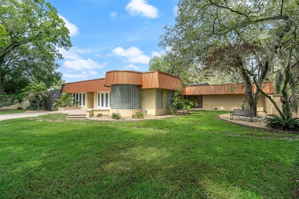 For Sale: $995,000 (4 beds, 4 baths, 4055 Square Feet)